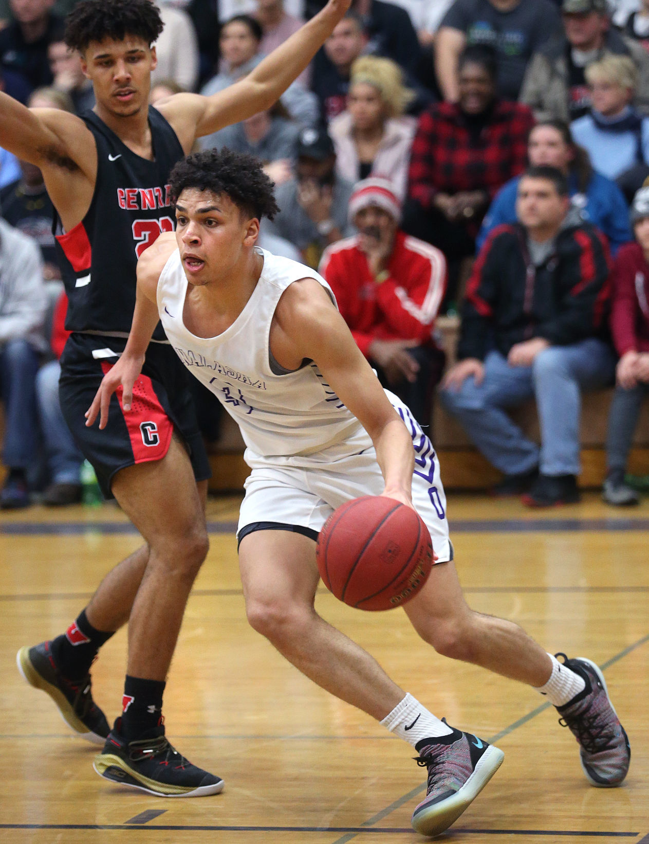 January 17: Central vs. Onalaska